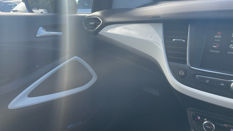 Vauxhall Crossland 1.2 Turbo Griffin 5dr Petrol Hatchback